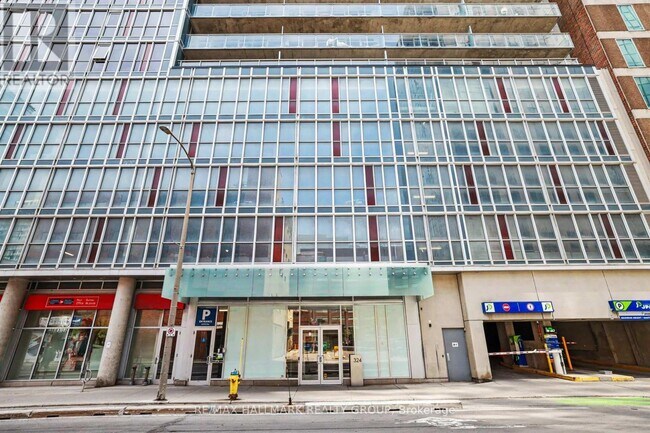 Building Photo - 324 Laurier Ave W