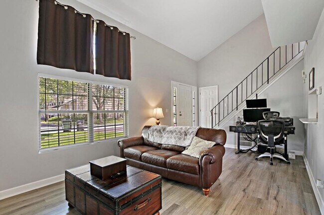Foto del edificio - 257 Butternut Ln