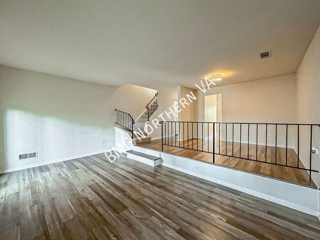 Building Photo - 9963 Capperton Dr