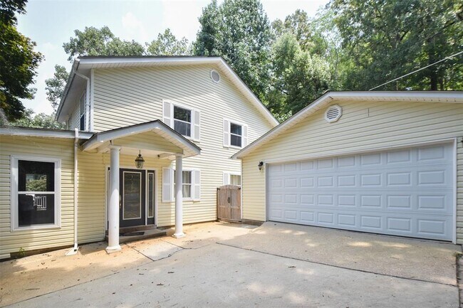 Foto del edificio - 555 Shady Acres Rd