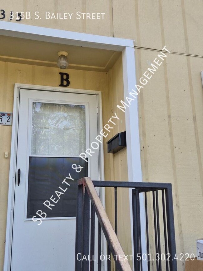 Building Photo - 315B S. Bailey Street-
