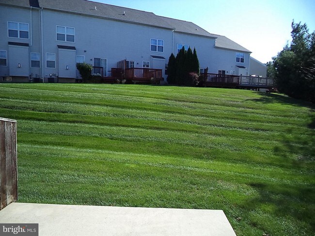 Foto del edificio - 388 Cedar Waxwing Dr