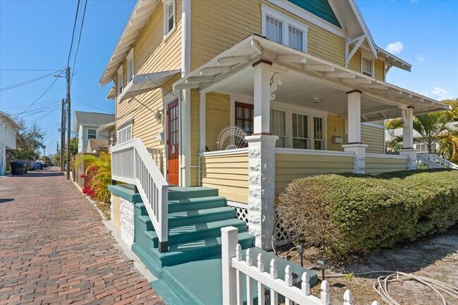 Foto del edificio - 916 2nd St N