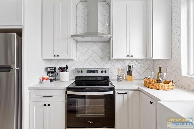 Foto del edificio - 111 W Sunny Isle Dr