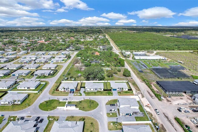 Foto del edificio - 27232 SW 159th Path
