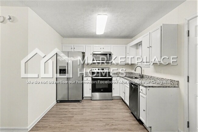 Foto del edificio - 325 Crestfield Cir