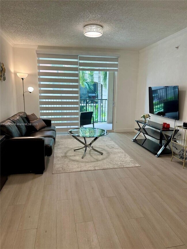 Foto del edificio - 17100 N Bay Rd