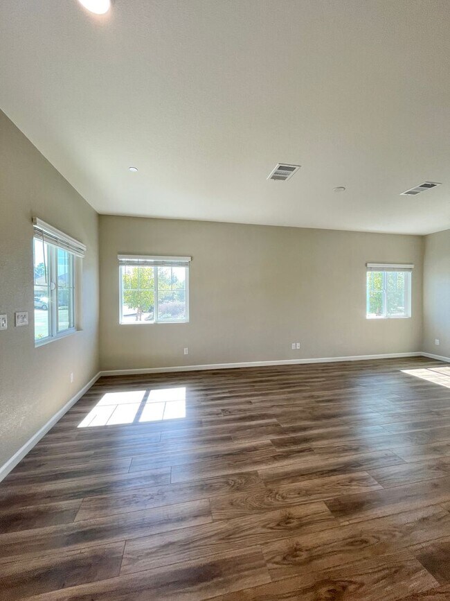 Foto del edificio - Westlake Village Greens - 3bd/2ba Natomas ...