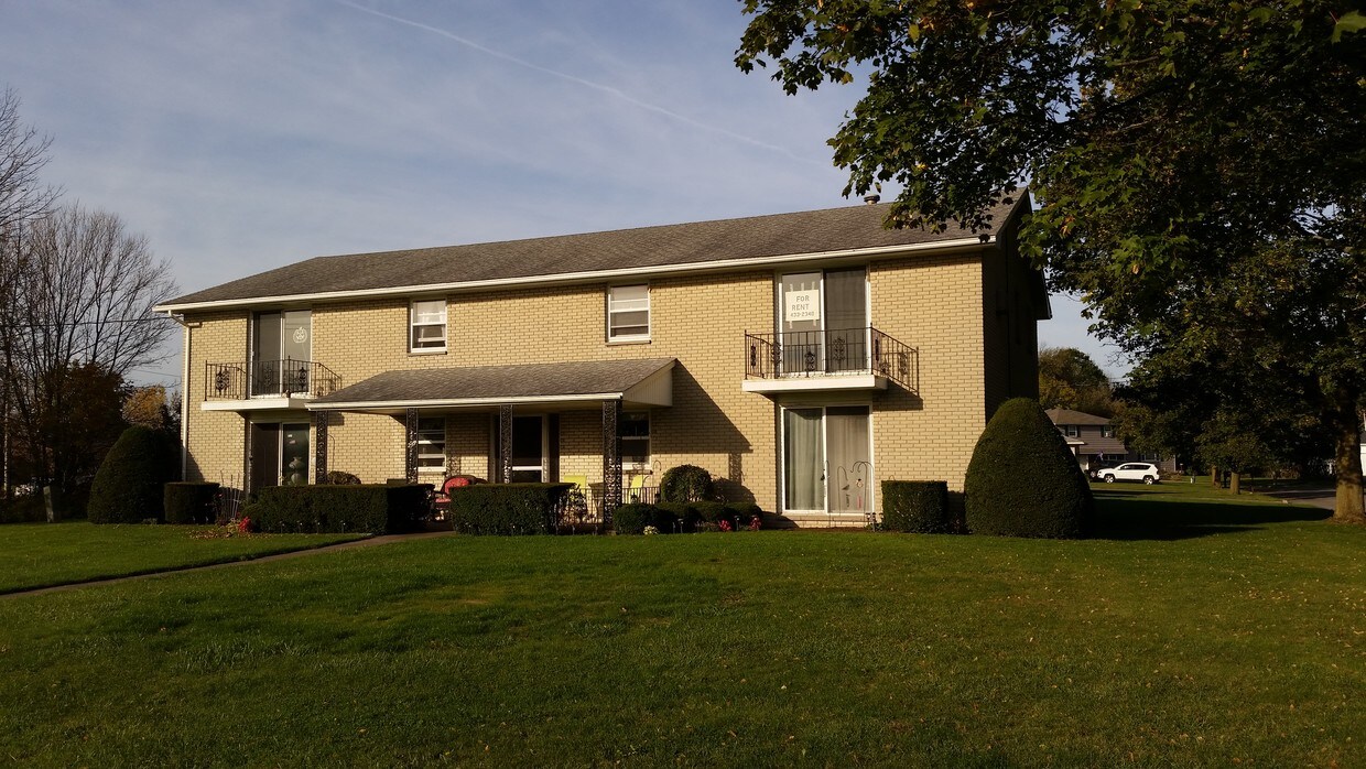 257 Davison Rd, Lockport, NY 14094 Apartments Lockport, NY