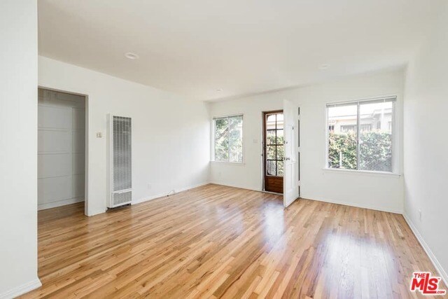 Foto del edificio - 2339 Abbot Kinney Blvd