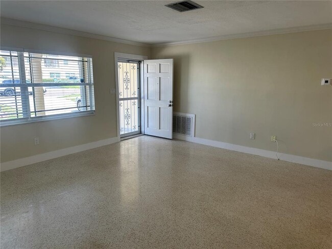 Foto del edificio - 3001 Gulf Blvd