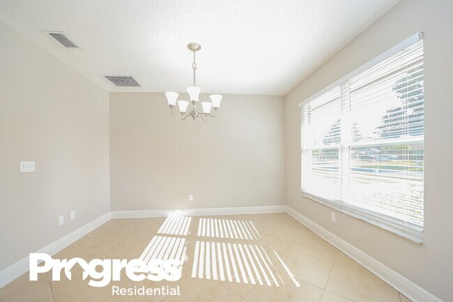 Foto del edificio - 3127 Watson Dr S