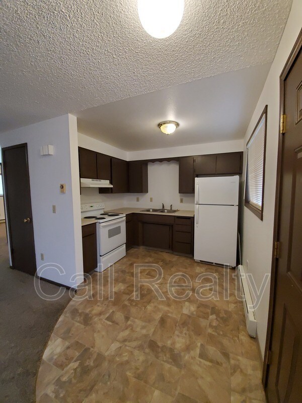 Building Photo - 12224 E Lenora Dr