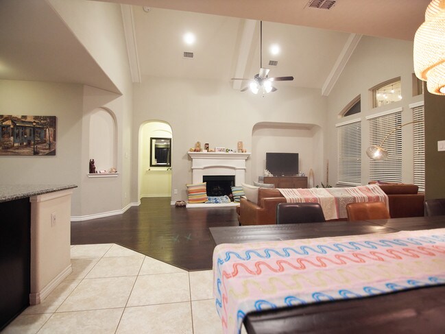 Foto del edificio - 8325 Snow Goose Way