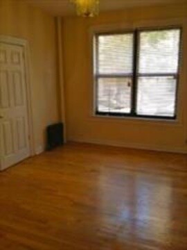 Sala de estar - 608-610 W 188th St