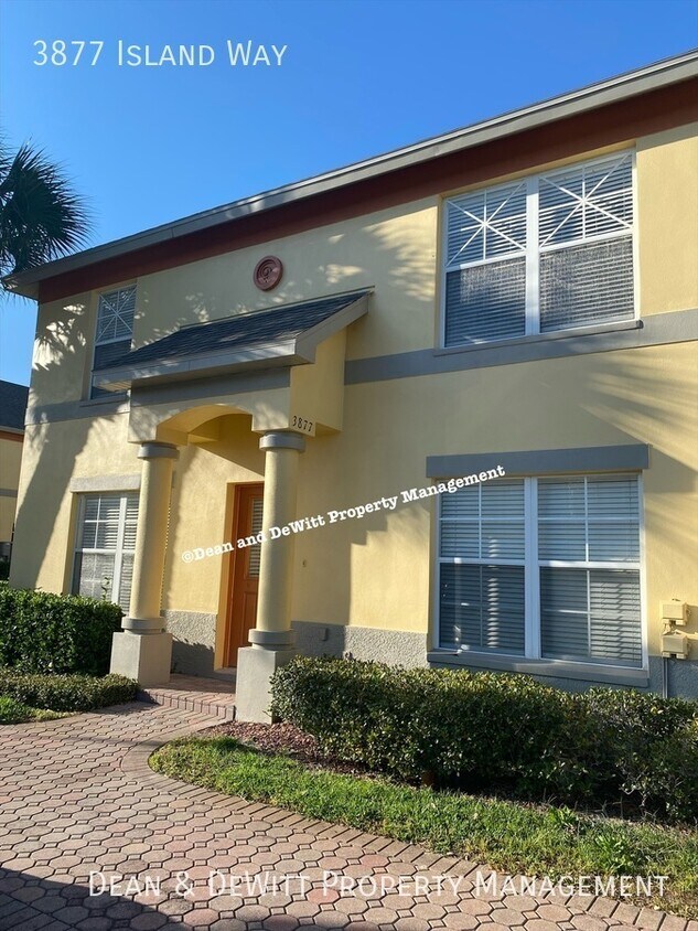 Foto principal - 3877 Island Way