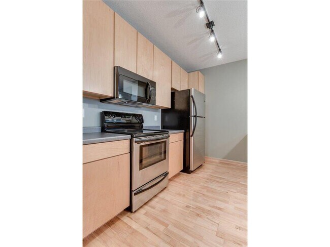 Building Photo - 7601 Aldrich Ave S