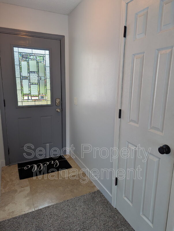Foto del edificio - 7812 Brookfield Dr