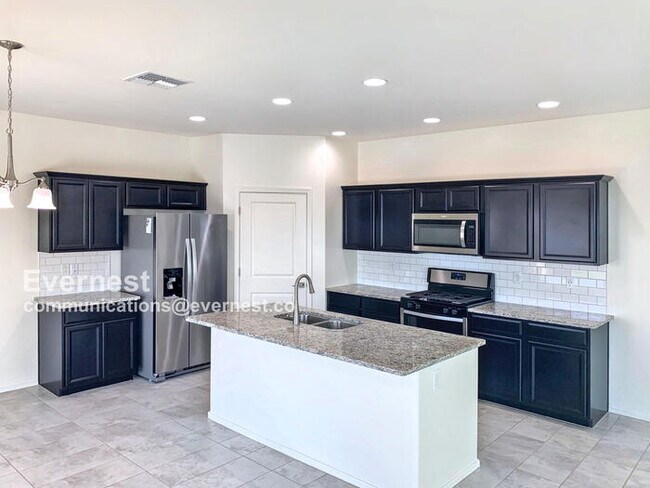 Building Photo - 7406 S Via Casa Bonita