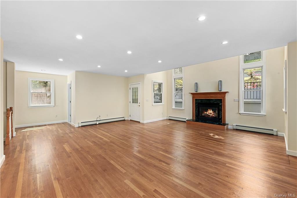Primary Photo - 65 Eiler Ln