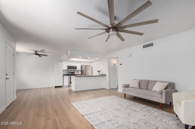 Foto del edificio - 1224 N 85th Pl