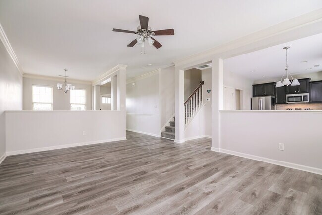 Building Photo - 14 Outwater Ridge Dr