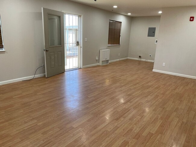 Foto del edificio - 2055 6th St