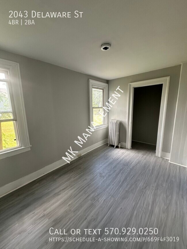 Foto del edificio - 4 bed/1.5 bath