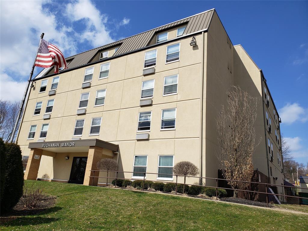 73 Mercer Ave, Wheatland, PA 16161 Apartment for Rent in Wheatland