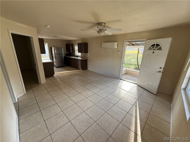 Foto del edificio - 3550 Viaduct Ln