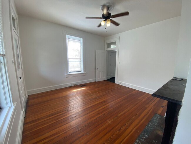 Photo - 451 Warner St Apartment