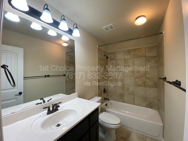 Foto del edificio - 7504 Innisbrook Ln