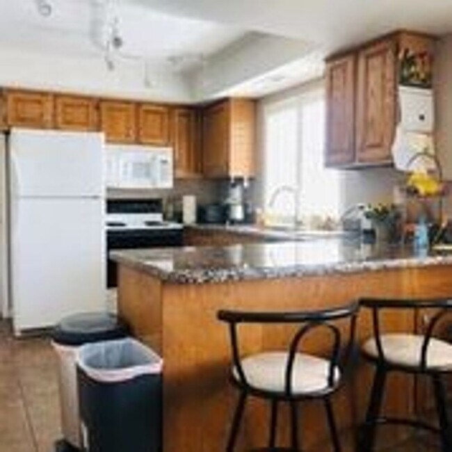 Foto del edificio - Cute 2 Bedroom, 2 Bathroom Townhome in Dix...