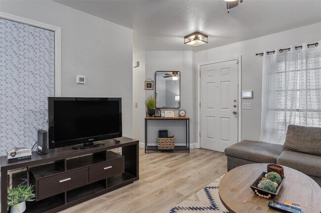 Foto del edificio - 133 Blue Flax Ln