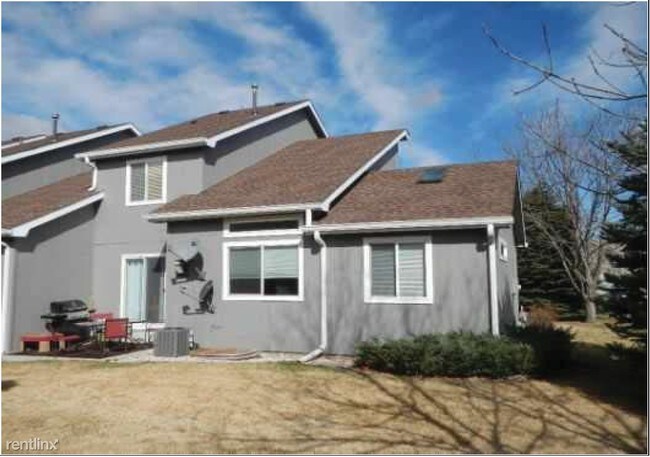 Building Photo - 141 Crabapple Dr