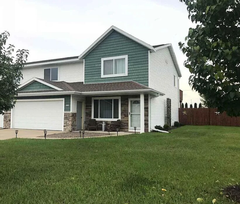 Foto principal - 2900 Icecap Rd