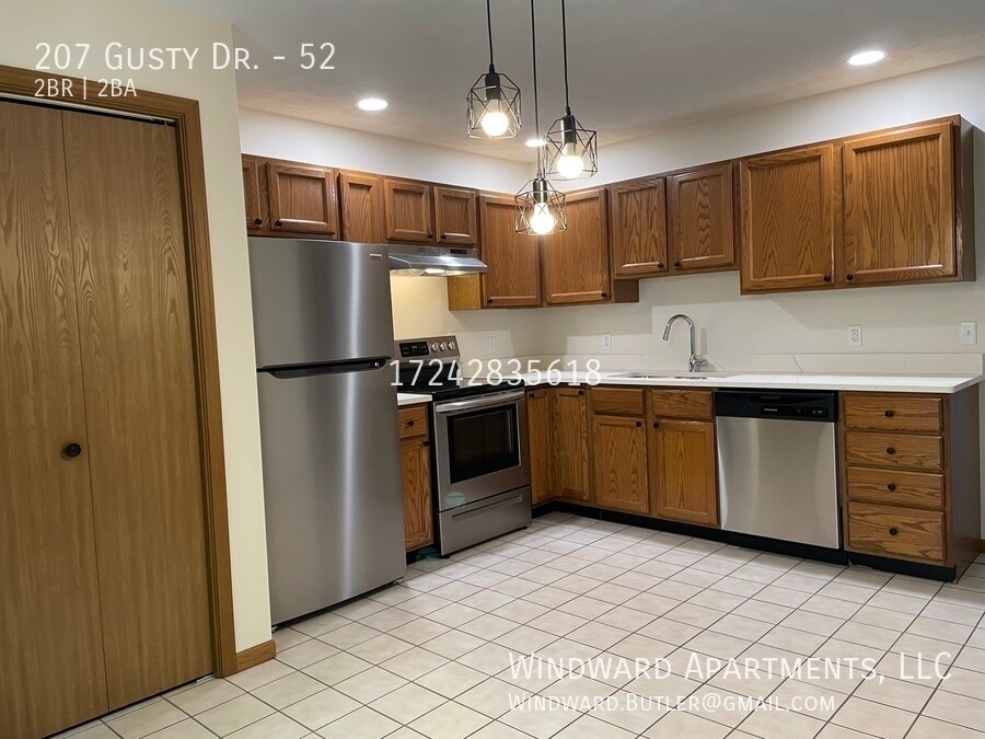 Primary Photo - Two Bedroom Townhouse