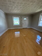Building Photo - 285 E Clark St