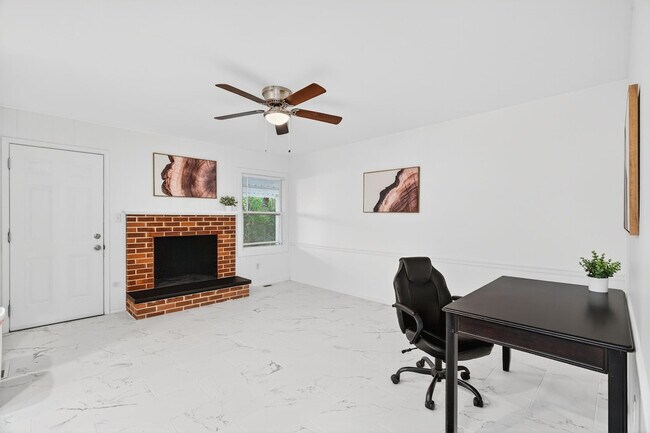 Foto del edificio - 840 Gerald Ave