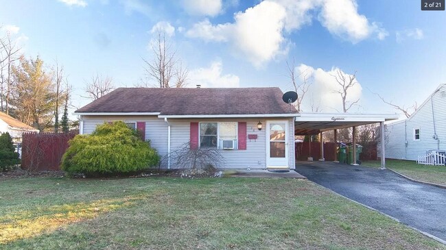 Foto del edificio - Single Family Home at 18 Rosewood Rd , Edison