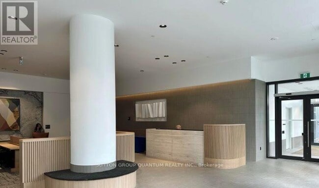 Building Photo - 395 Square One Dr