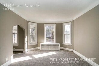 Building Photo - 2819 N Girard Ave
