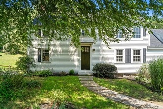 Building Photo - 157 Farm Rd