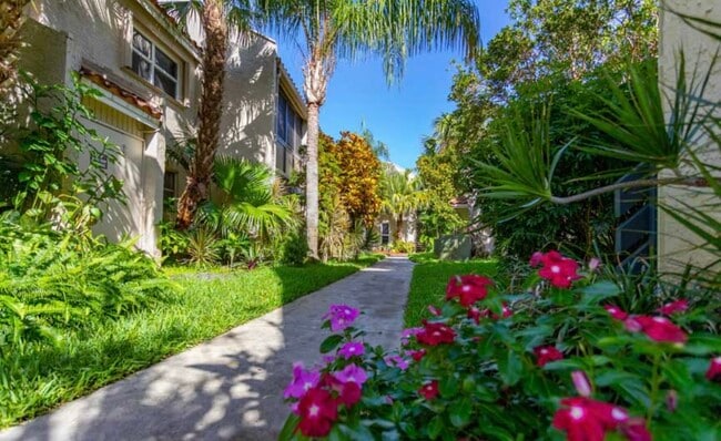 Photo - The Embarcadero House