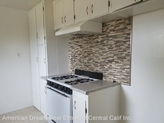 Foto del edificio - 2 br, 1 bath House - 718 E. Myrtle St.