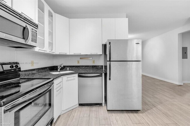 Foto del edificio - 2 br, 1 bath Condo - 1622 Bay Rd Apt 202