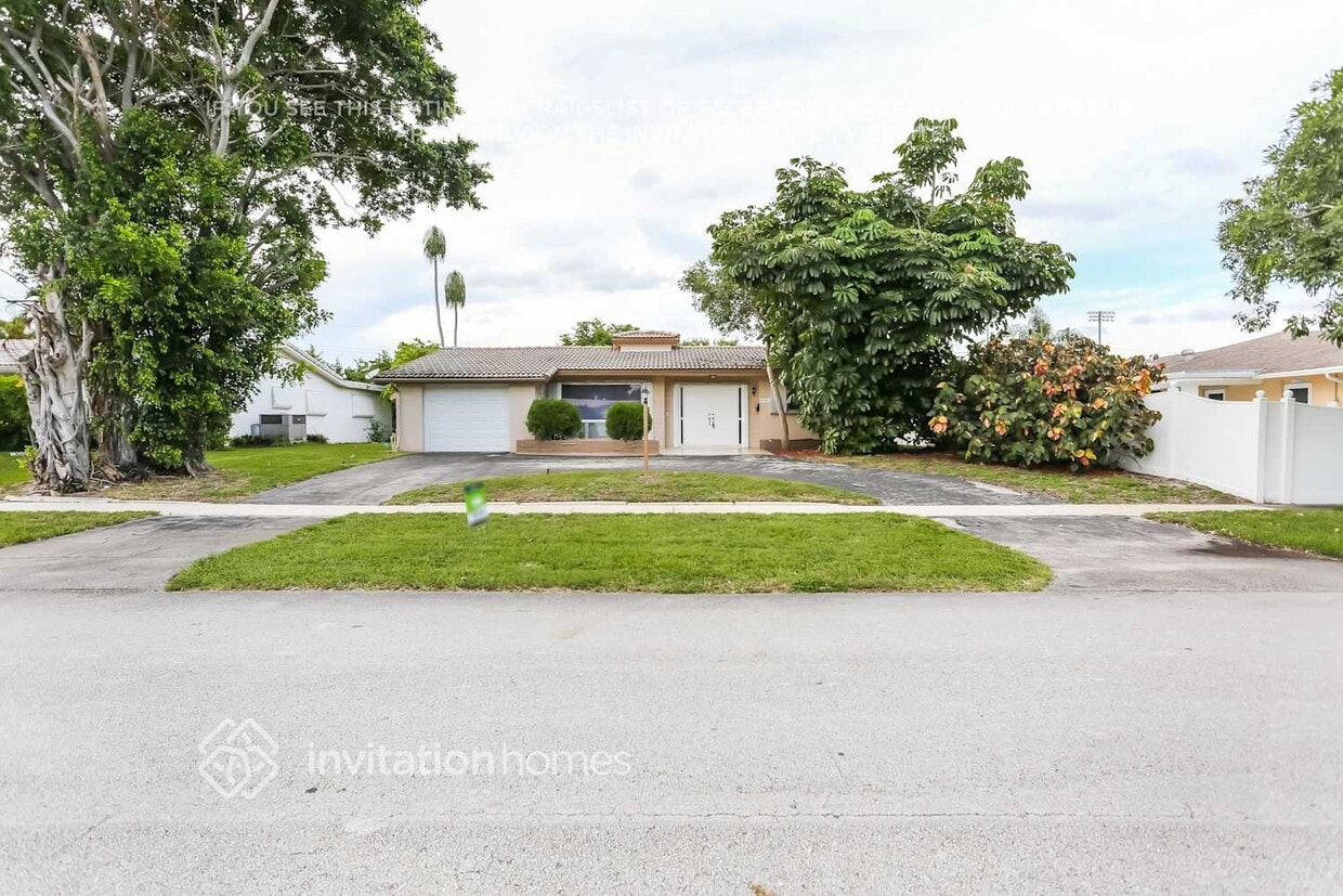 Foto principal - 5301 Polk St
