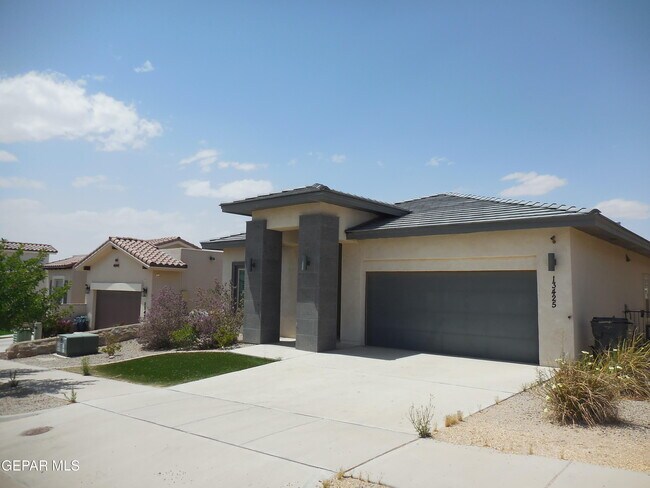 Building Photo - 13425 Emerald Crystal Dr