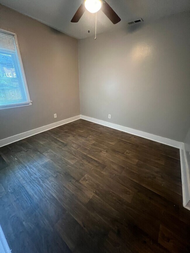 Foto del edificio - 3604 Jonquil St