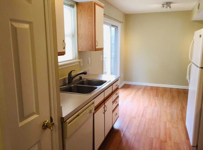 Foto del edificio - 4600 Westport Ridge Ct